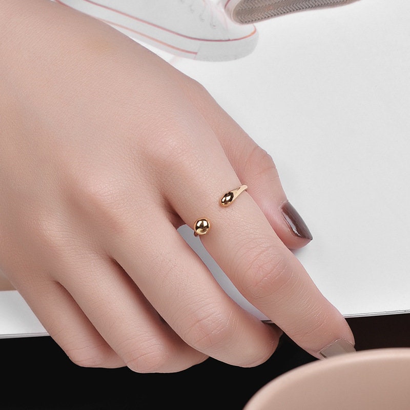 Minimalist Water Drop Ring