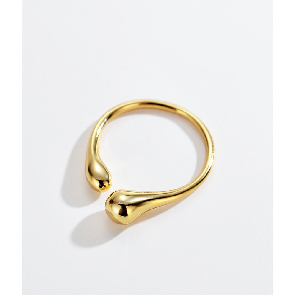 Minimalist Water Drop Ring