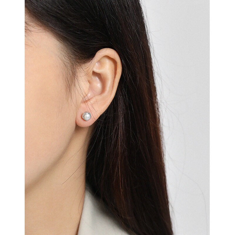 18K Gold Vermeil Freshwater Pearl Studs, Real Pearl Studs, Dainty Pearl earrings, Small bridesmaids earrings,  Wedding Pearl Earrings Studs