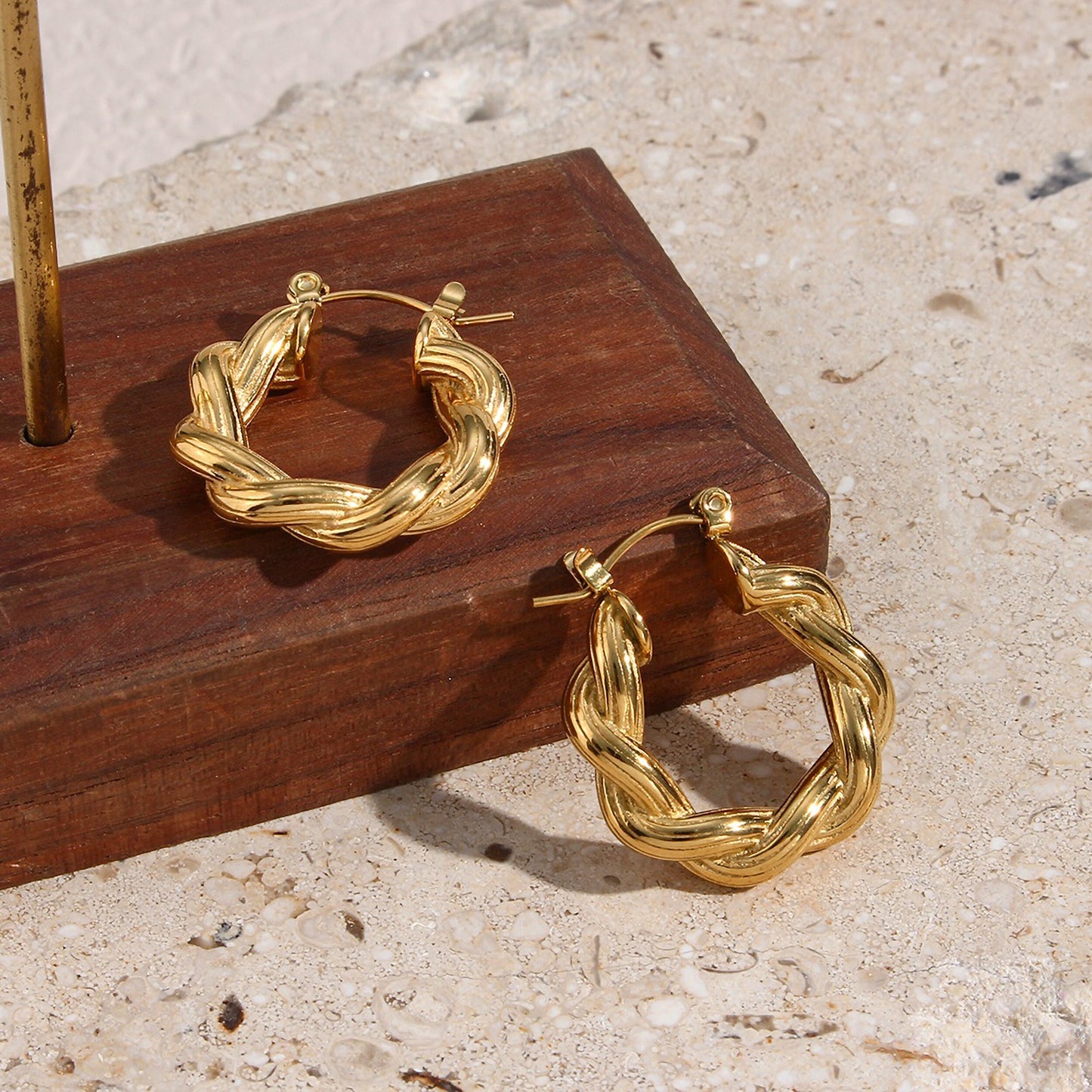 18K Gold Non Tarnish Chunky Striped Texture Twisted Hoop Earrings, Jewelry Gold Plated Stainless Steel Hoop Earring
