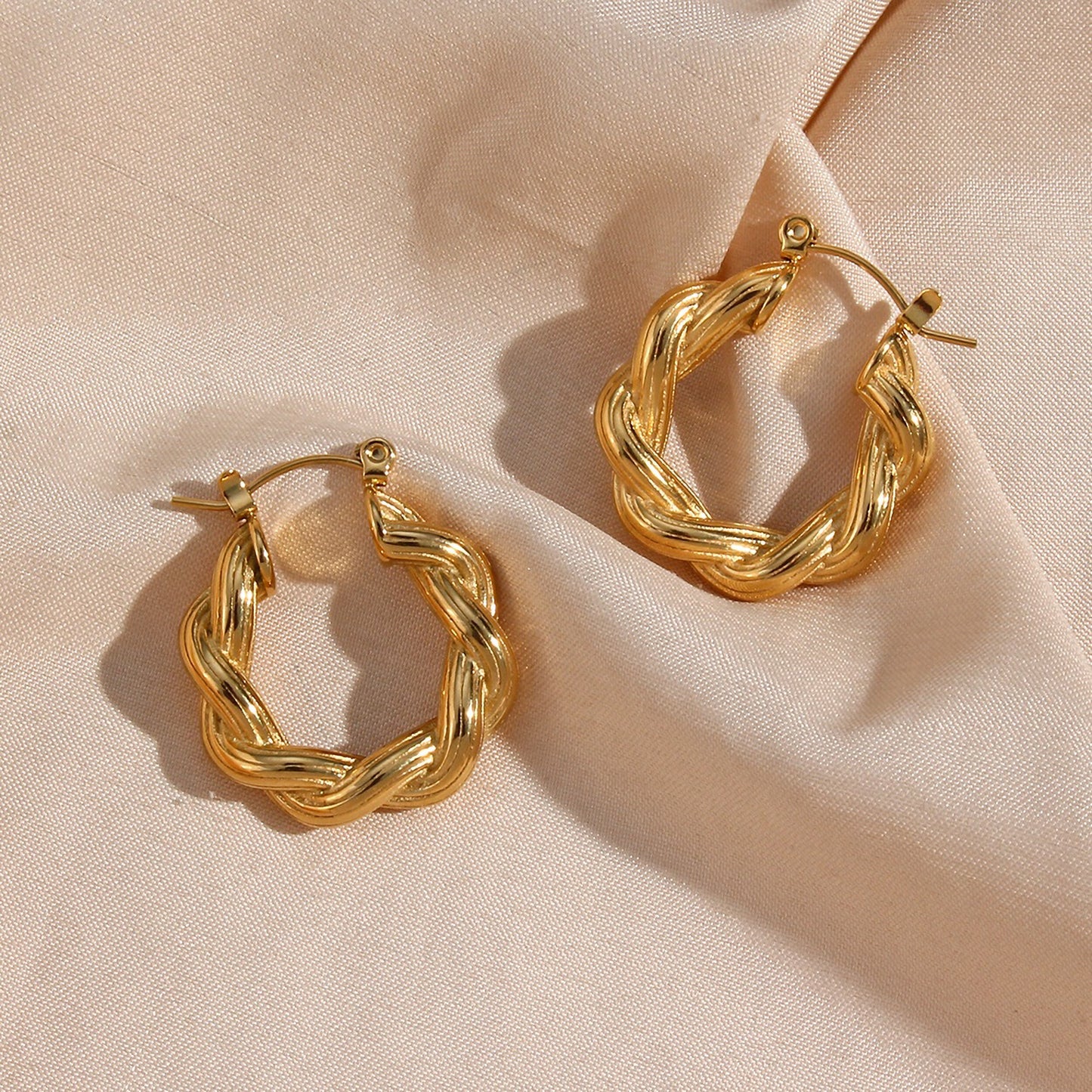 18K Gold Non Tarnish Chunky Striped Texture Twisted Hoop Earrings, Jewelry Gold Plated Stainless Steel Hoop Earring