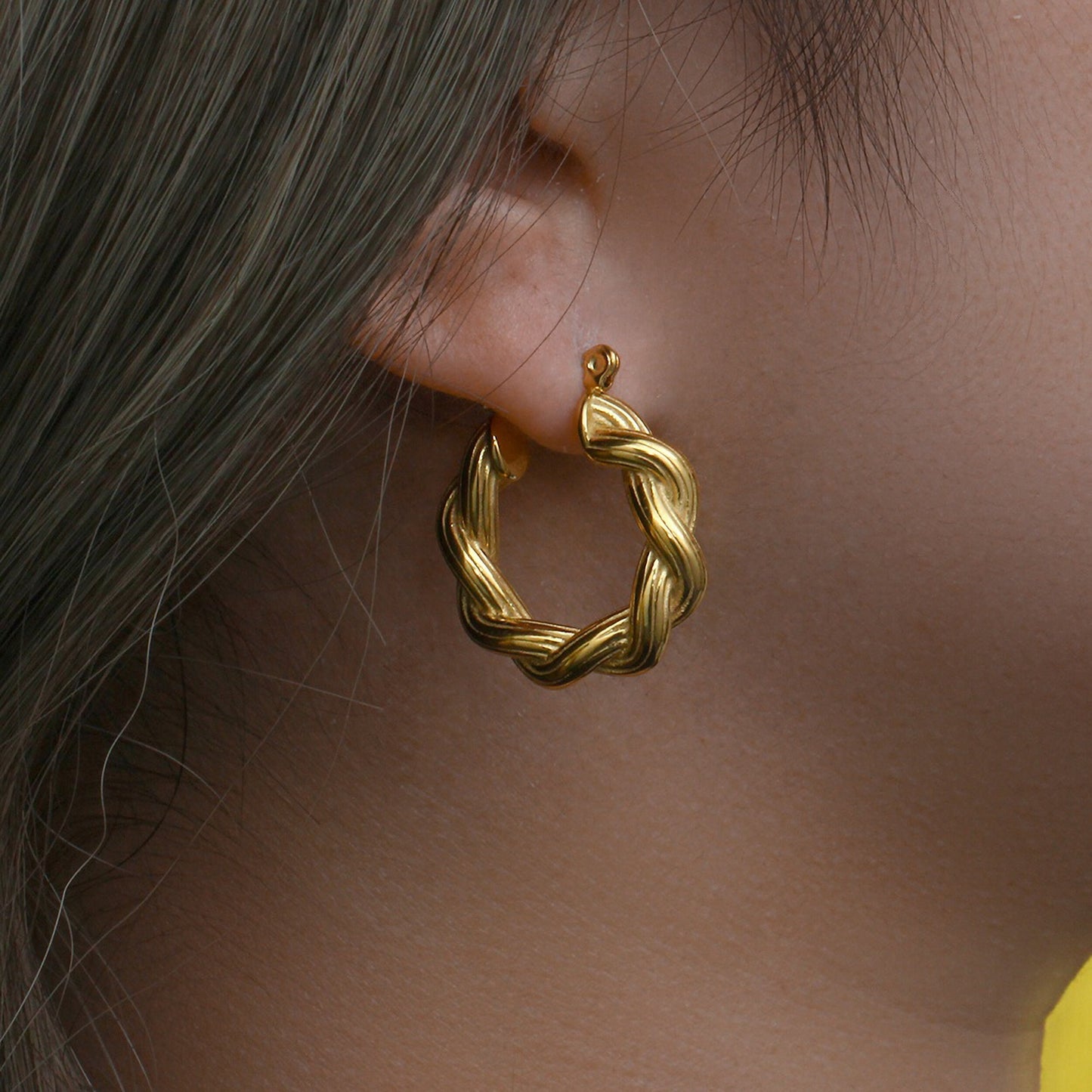18K Gold Non Tarnish Chunky Striped Texture Twisted Hoop Earrings, Jewelry Gold Plated Stainless Steel Hoop Earring
