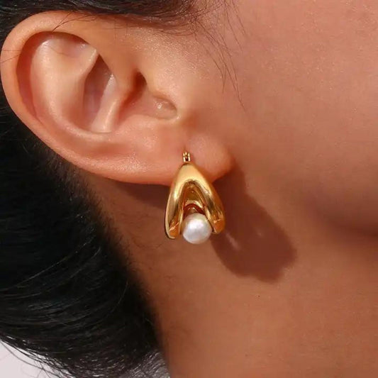 Vintage Pearl Earrings Gold Plated Pearl Jewelry Pearl Hoop Earrings Pearl Huggie Hoops Dangle Earrings with Pearls Bridesmaid Earrings