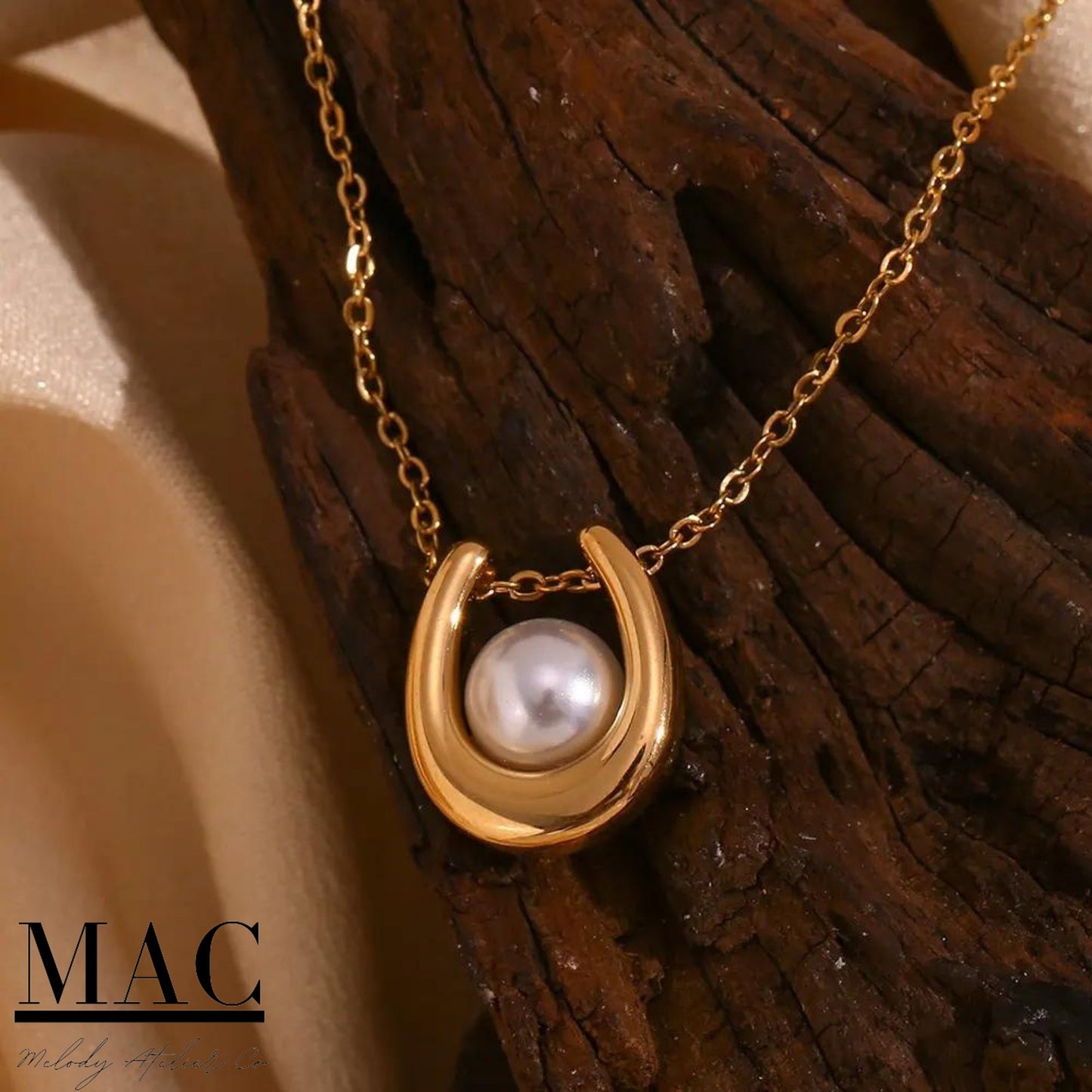 Pearl Necklace,Minimalist Pearl Necklace,Gold necklace, pearl necklace,Bridesmaids Gifts,Sun Pendant Necklace with Mother of Pearl